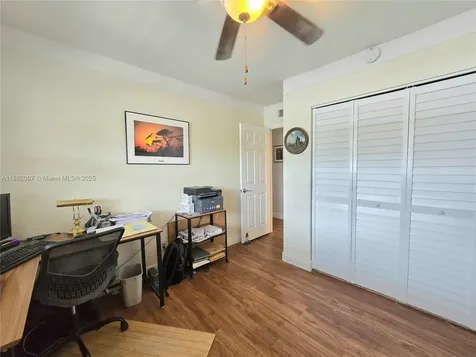 5387 SW 40th Avenue Dania Beach FL 33314