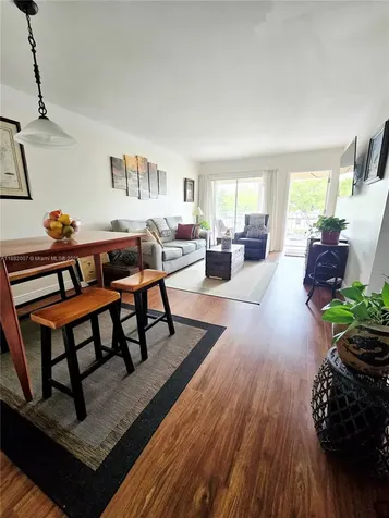 5387 SW 40th Avenue Dania Beach FL 33314