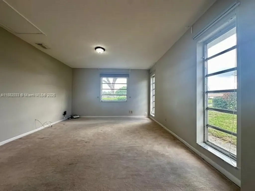 8793 Warwick Drive Boca Raton FL 33433
