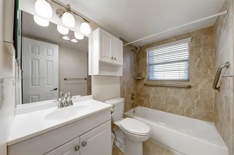 36 Islewood B Deerfield Beach FL 33442