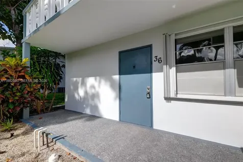36 Islewood B Deerfield Beach FL 33442