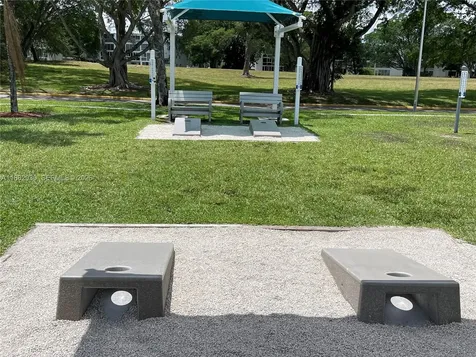36 Islewood B Deerfield Beach FL 33442