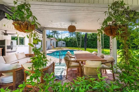 21000 NE 18th Court Miami FL 33179