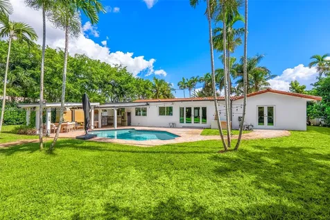 21000 NE 18th Court Miami FL 33179
