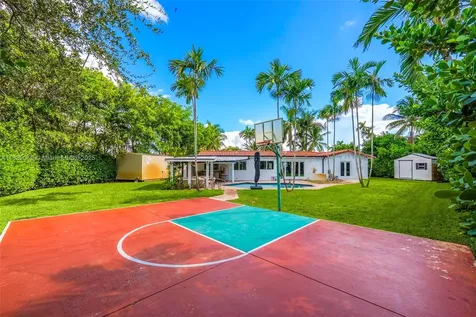 21000 NE 18th Court Miami FL 33179