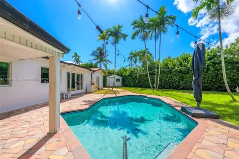 21000 NE 18th Court Miami FL 33179