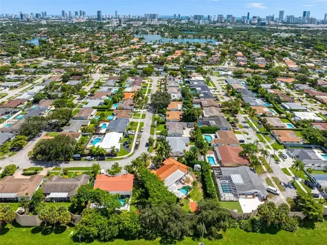 21000 NE 18th Court Miami FL 33179