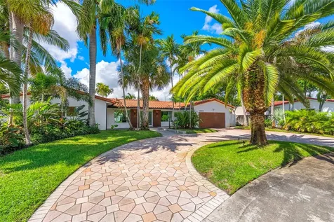 21000 NE 18th Court Miami FL 33179