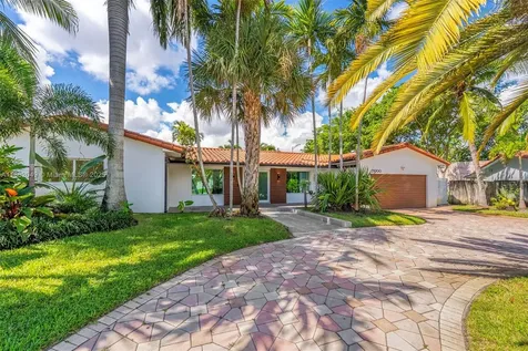21000 NE 18th Court Miami FL 33179