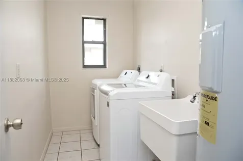 722 SE Thanksgiving Avenue Port St. Lucie FL 34984