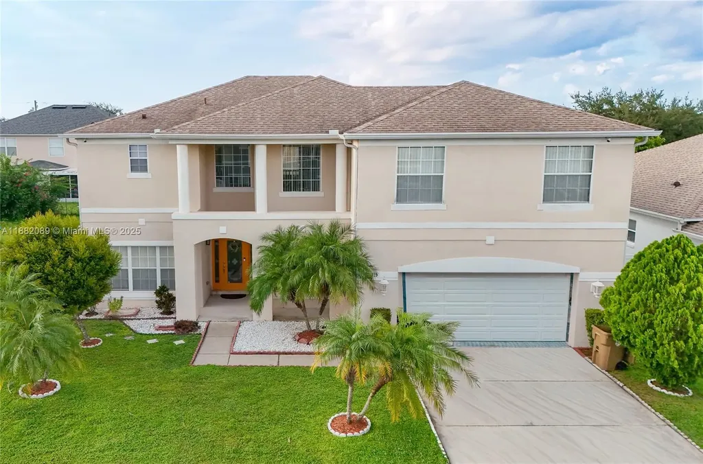 215 Abbotsbury Drive Kissimmee FL 34758