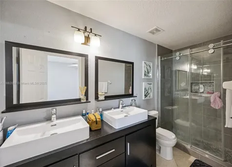215 Abbotsbury Drive Kissimmee FL 34758
