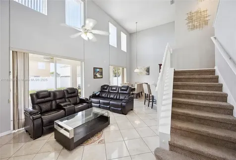 215 Abbotsbury Drive Kissimmee FL 34758