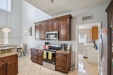 215 Abbotsbury Drive Kissimmee FL 34758