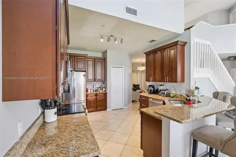 215 Abbotsbury Drive Kissimmee FL 34758