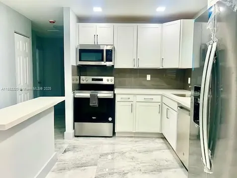 3040 NW 20th Street Fort Lauderdale FL 33311