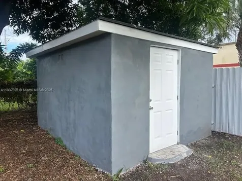 3040 NW 20th Street Fort Lauderdale FL 33311