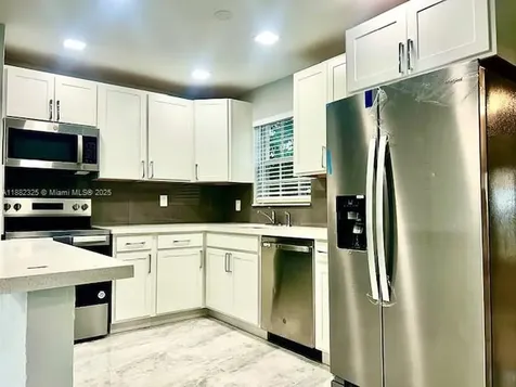 3040 NW 20th Street Fort Lauderdale FL 33311