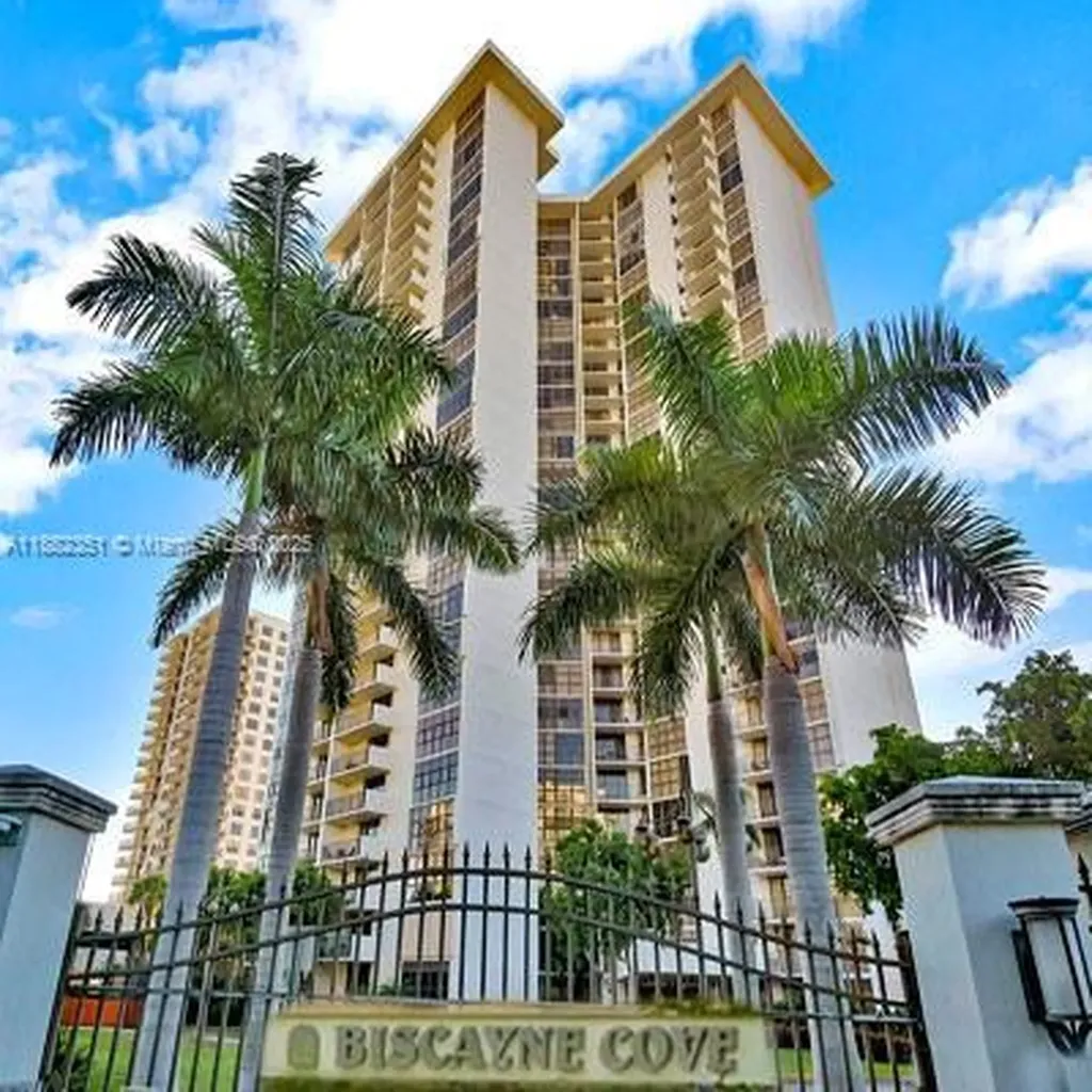 18181 NE 31st Court Aventura FL 33160