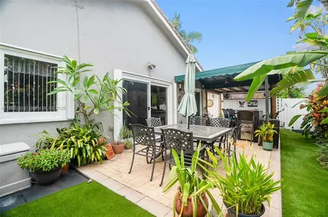 17707 SW 142nd Court Miami FL 33177