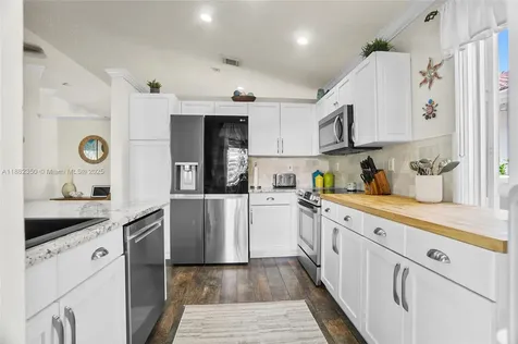 17707 SW 142nd Court Miami FL 33177