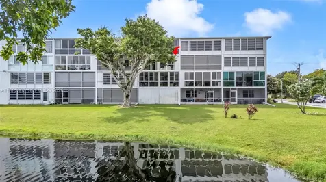 3042 Harwood D Deerfield Beach FL 33442