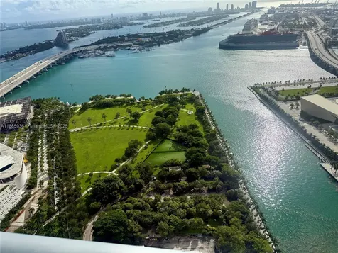 900 Biscayne Boulevard Miami FL 33132