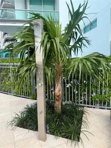 900 Biscayne Boulevard Miami FL 33132