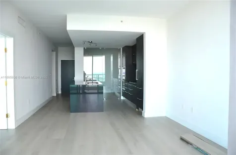 900 Biscayne Boulevard Miami FL 33132