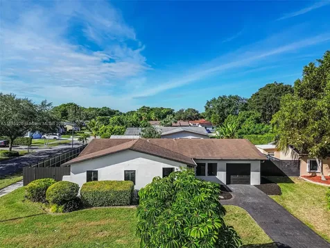 7464 SW 128th Court Miami FL 33183
