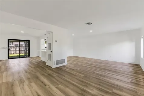 7464 SW 128th Court Miami FL 33183