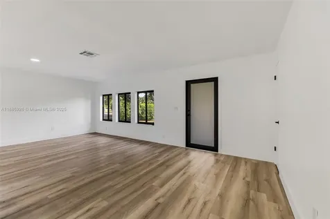 7464 SW 128th Court Miami FL 33183