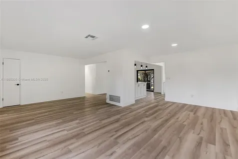 7464 SW 128th Court Miami FL 33183