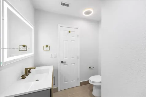 8250 NW 46th Street Lauderhill FL 33351