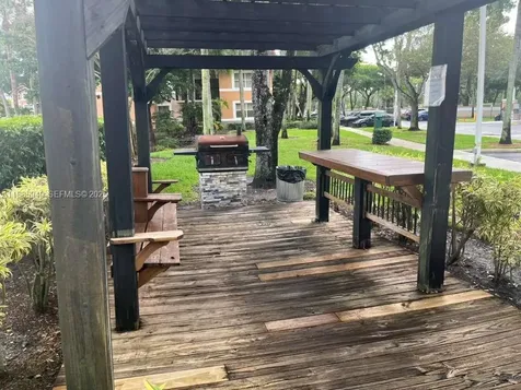 8821 Wiles Road Coral Springs FL 33067