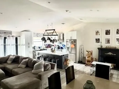 11178 SW 74th Terrace Miami FL 33173