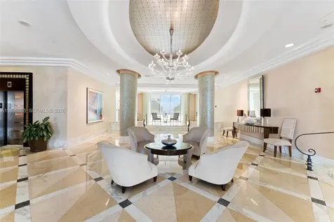 6917 Collins Avenue Miami Beach FL 33141