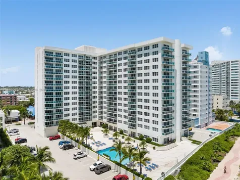 6917 Collins Avenue Miami Beach FL 33141