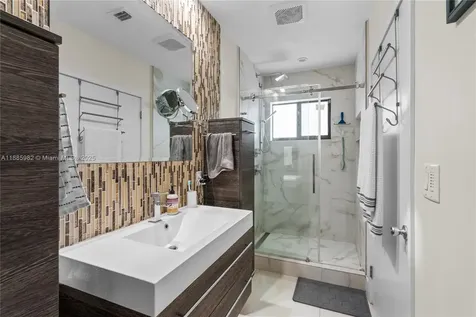 5430 W 14th Avenue Hialeah FL 33012