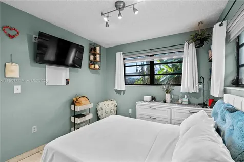 5430 W 14th Avenue Hialeah FL 33012