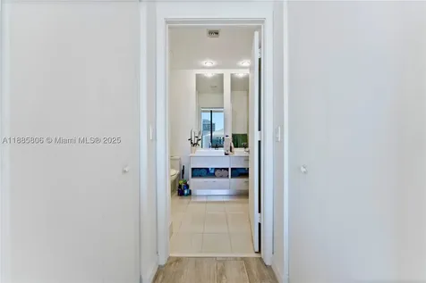 45 SW 9th Street Miami FL 33130