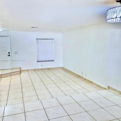 5164 S University Drive Davie FL 33328
