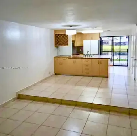 5164 S University Drive Davie FL 33328