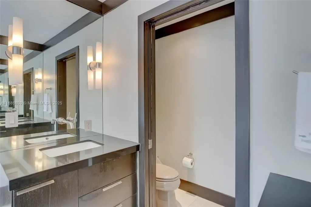 4004 NE 21 Avenue Fort Lauderdale FL 33308