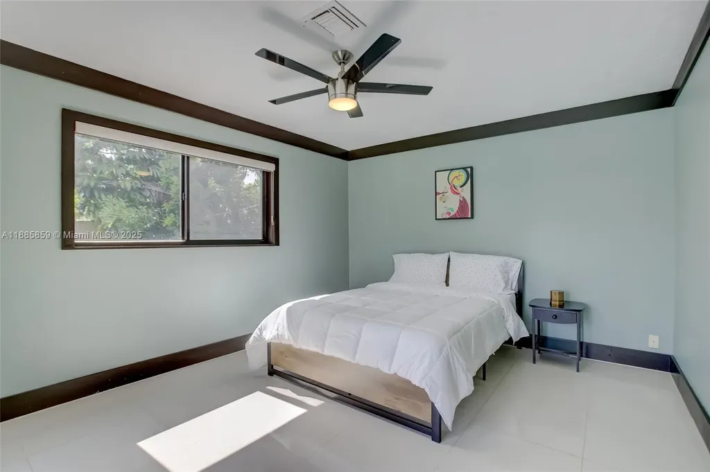 4004 NE 21 Avenue Fort Lauderdale FL 33308