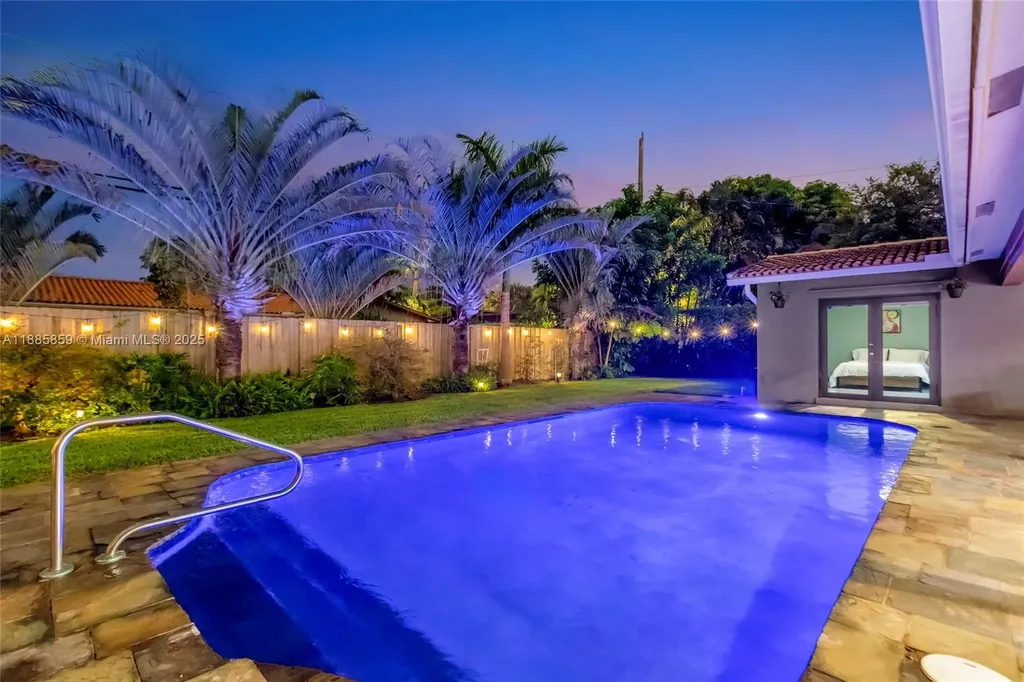 4004 NE 21 Avenue Fort Lauderdale FL 33308