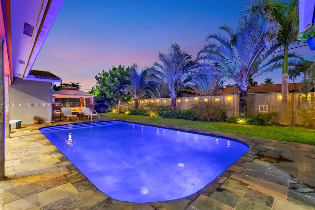 4004 NE 21 Avenue Fort Lauderdale FL 33308