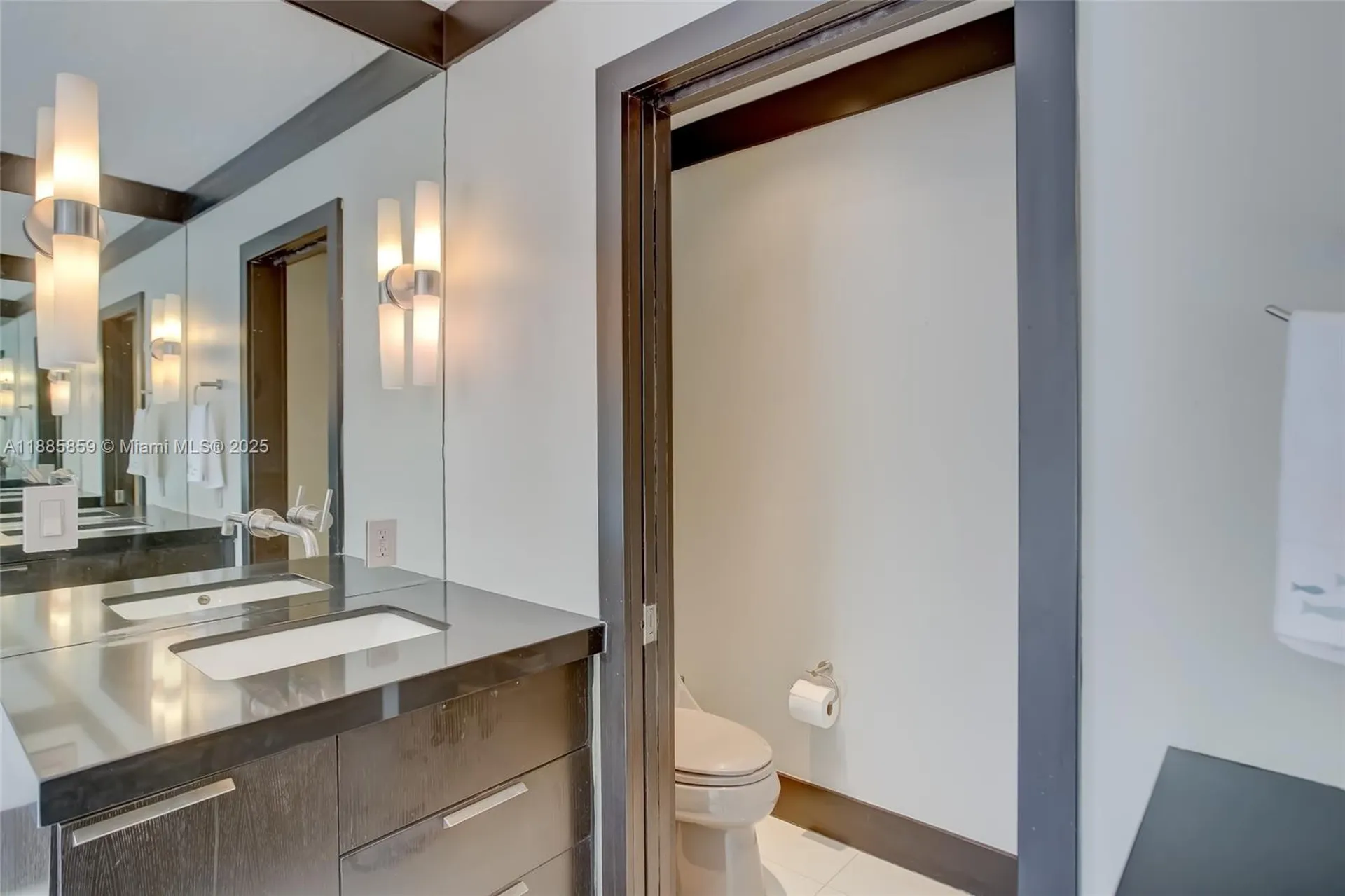 4004 NE 21 Avenue Fort Lauderdale FL 33308