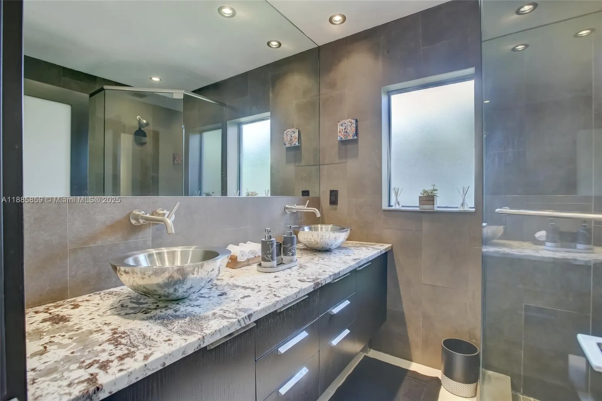 4004 NE 21 Avenue Fort Lauderdale FL 33308