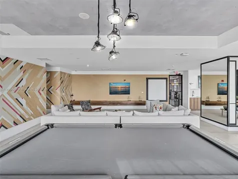 121 NE 34th Street Miami FL 33137